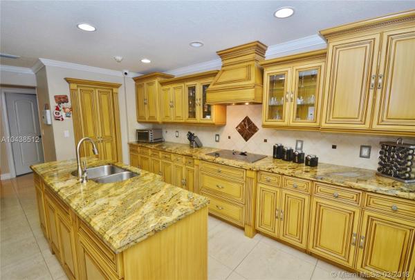 Country Club Of Miami Estates, 19800 E Oakmont Dr, Country Club, Florida 33015, image 2