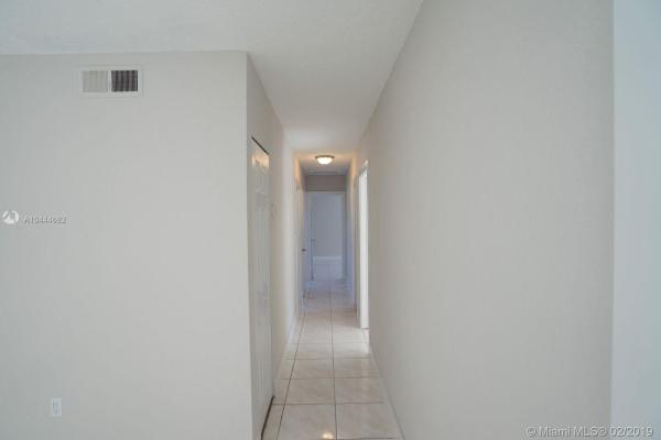 Darlington Manor, 5600 SW 93rd Ave, Sunset, Florida 33173, image 2