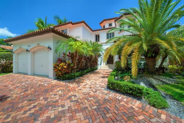 Sunset Lake, 2181 N Bay Rd, Miami Beach, Florida 33140, image 2