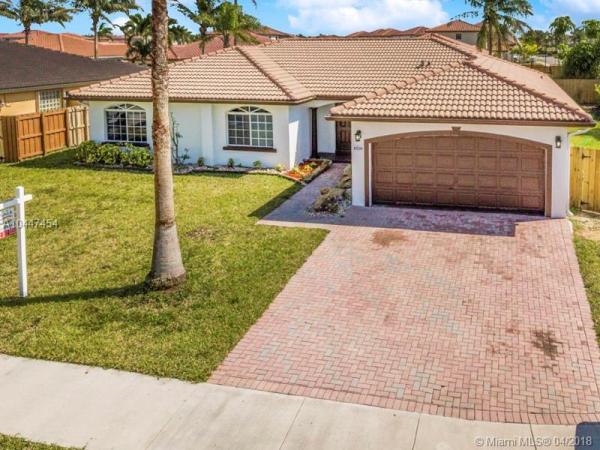 Kessler Grove, 15528 SW 172nd Ter, Richmond West, Florida 33187, image 2