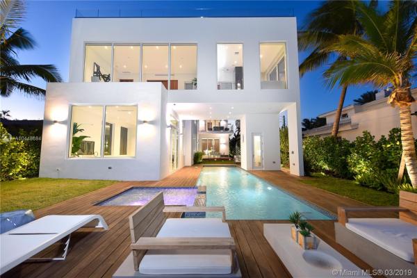 Isle Of Normandy Trouville, 1510 Bay Dr, Miami Beach, Florida 33141, image 2