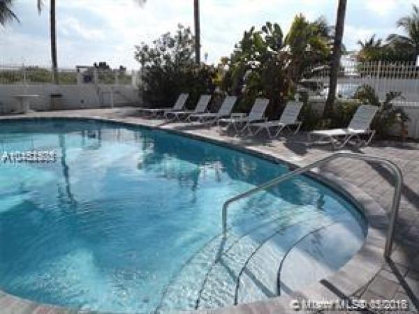 Ocean Walk On South Beach, 335 Ocean Dr #318, Miami Beach, Florida 33139, image 2