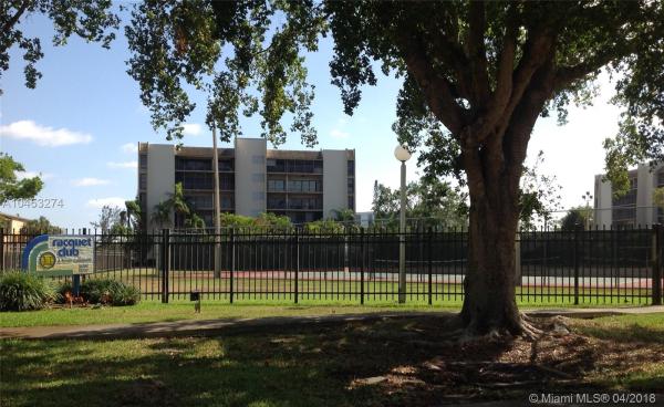 Racquet Club Of Kendale Lakes, Kendale Lakes, Florida 33183, image 1