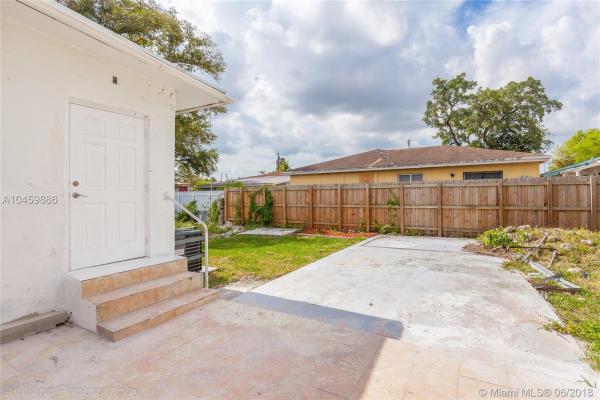 1284 NW 39th St, Miami, Florida 33142, image 2