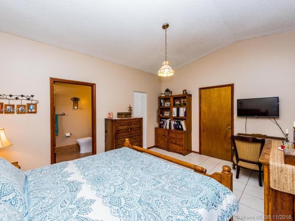 Ensenada, 11310 SW 157th Ct, The Hammocks, Florida 33196, image 2