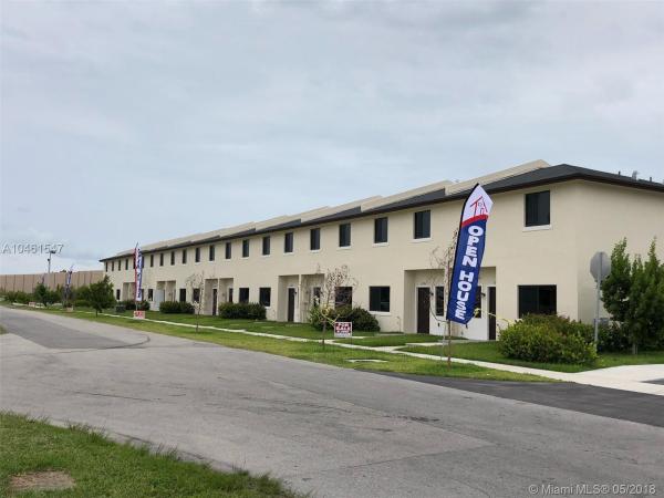 Princetonian Townhomes, 12360 SW 256th St, Princeton, Florida 33032, image 2