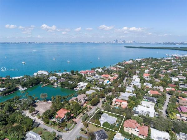 Tropical Isle Homes, 571 Harbor Dr, Key Biscayne, Florida 33149, image 2