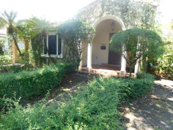 Riviera, 6908 Portillo St, Coral Gables, Florida 33146, image 2