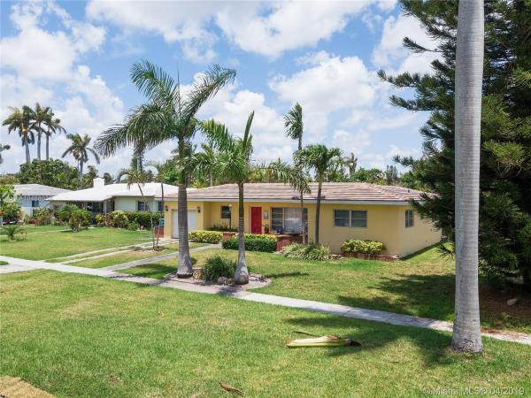 1575 NE 108th St, Unincorporated Dade County, Florida 33161, image 2