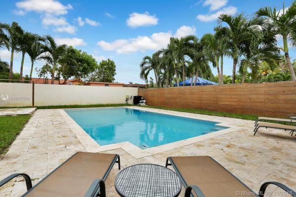 Coral Villas, 6532 SW 34th St, Coral Terrace, Florida 33155, image 2