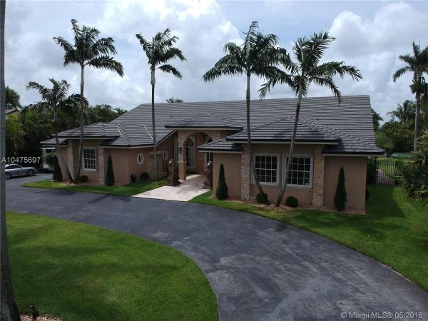 Hialeah Gardens No HOA, 9998 NW 133rd St, Hialeah Gardens, Florida 33018, image 2