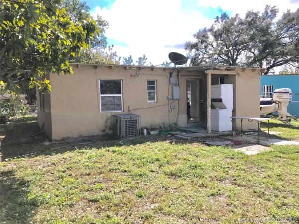 Magnolia Gardens, 2091 Rutland St, Opa-Locka, Florida 33054, image 2