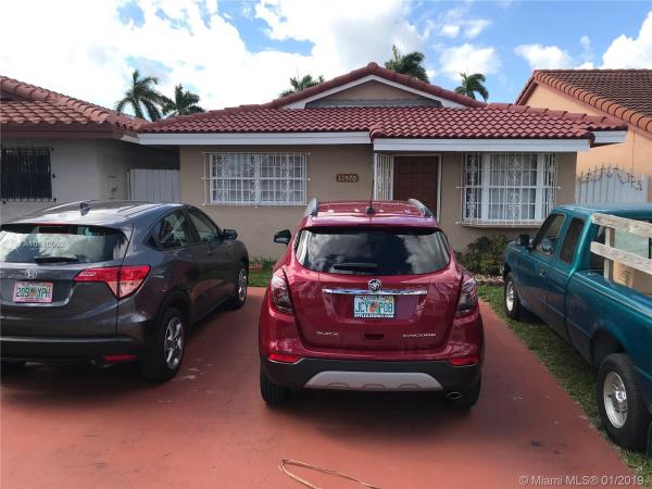 Biltmore Estates, 11570 NW 87th Ct, Hialeah Gardens, Florida 33018, image 2