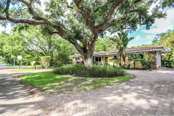 Coga, 1110 Mariposa Ave, Coral Gables, Florida 33146, image 2