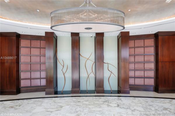 Sorrento Tower, 4391 Collins Ave #1816, Miami Beach, Florida 33140, image 2