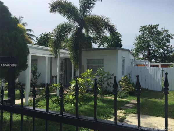 Hyde Park Manor, 1110 NW 141st St, Golden Glades, Florida 33168, image 1