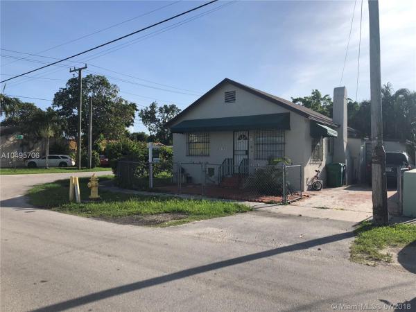 828 SW 43rd Ave, Unincorporated Dade County, Florida 33134, image 2
