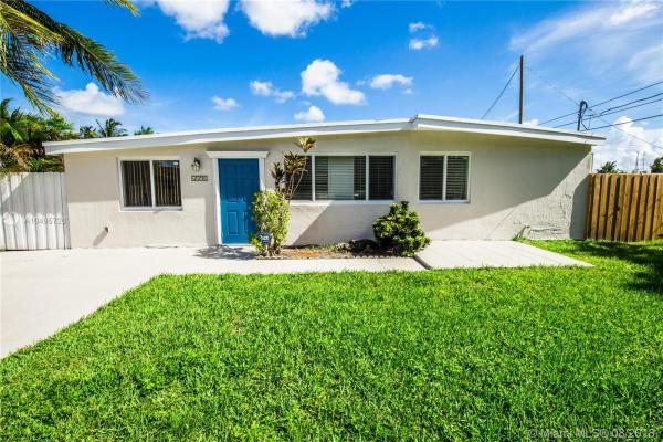 Coral Villas, 6490 SW 29th St, Coral Terrace, Florida 33155, image 2