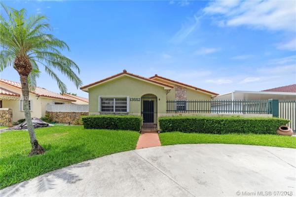 Kenmore Villas, 13552 SW 38th Ln, Tamiami, Florida 33175, image 2