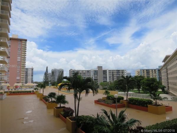 Winston Towers 400, 231 174th St #420, Sunny Isles Beach, Florida 33160, image 1