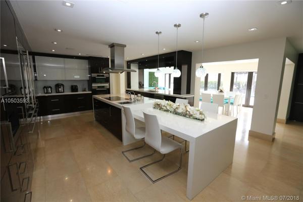 University Park West, 204 NW 136th Pl, Tamiami, Florida 33182, image 2