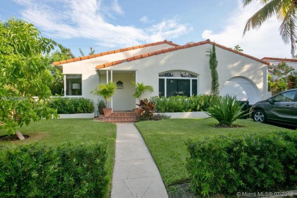 Oceanside Isle Of Normandy, 1154 Biarritz Dr, Miami Beach, Florida 33141, image 2