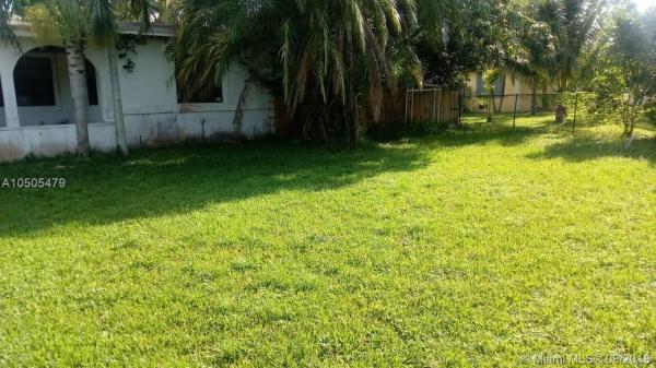 Biscayne Gardens, 27 NE 148th St, Golden Glades, Florida 33161, image 2