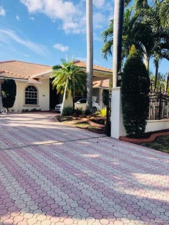 Villas Del Rey, 310 NW 119th Ave, Tamiami, Florida 33182, image 2