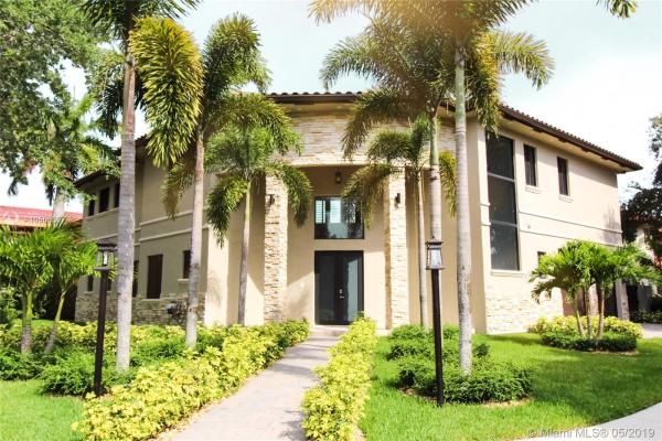 Royal Oaks, 16620 NW 84th Ct, Miami Lakes, Florida 33016, image 2