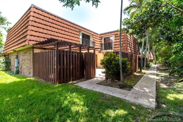 Village At Lake Pine, 11924 SW 9th Mnr, Davie, Florida 33325, image 2