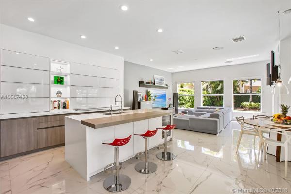 Commodore Estates, 1491 Commodore Way, Hollywood, Florida 33019, image 2