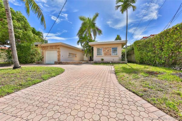 Altos Del Mar, 9509 Byron Ave, Surfside, Florida 33154, image 2