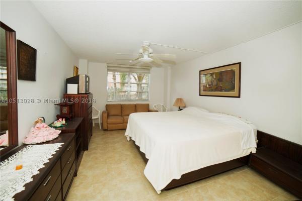 Winston Towers 100, 250 174th St #207, Sunny Isles Beach, Florida 33160, image 1