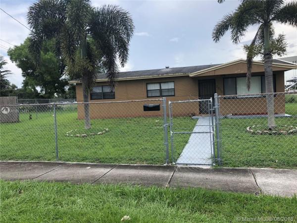 Lake Lucerne, 2010 NW 204th St, Miami Gardens, Florida 33056, image 2