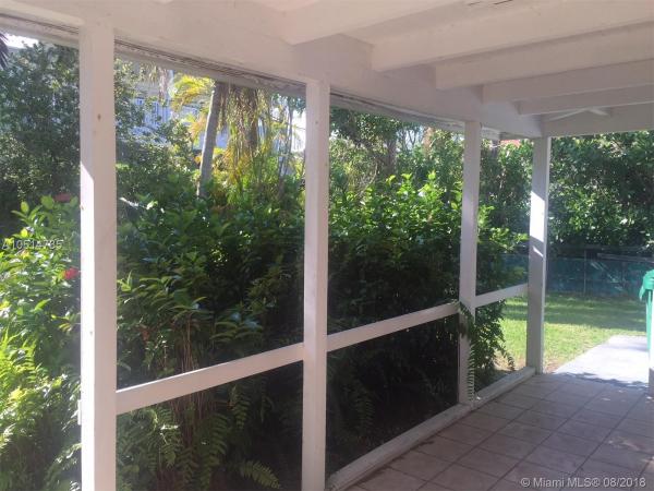 Tropical Isle Homes, 482 Ridgewood Rd, Key Biscayne, Florida 33149, image 2