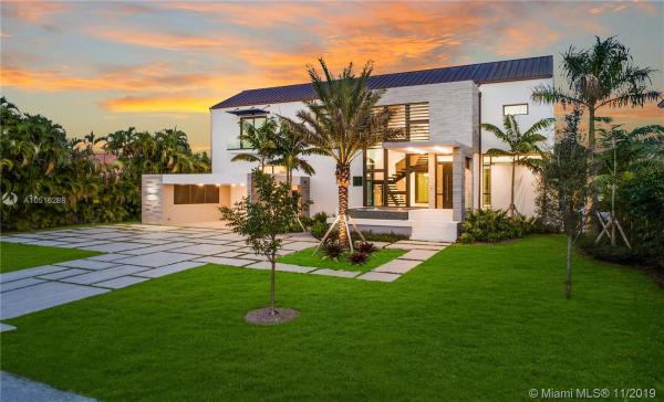 Sunrise Harbour, 6851 Sunrise Pl, Coral Gables, Florida 33133, image 2