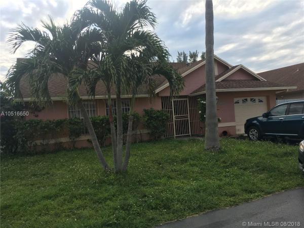 Country Lake Park, 18720 NW 77th Ct, Hialeah, Florida 33015, image 2