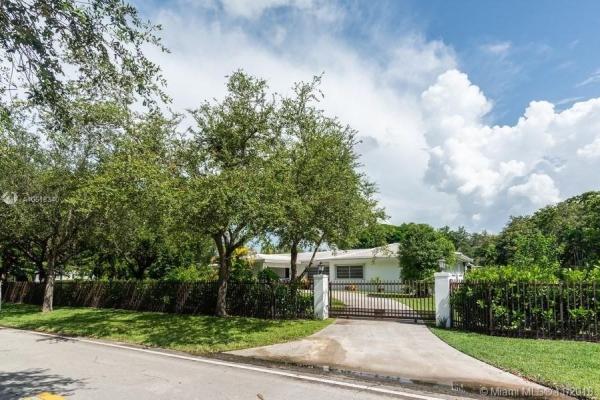 Paris Estates, 7211 SW 132nd St, Pinecrest, Florida 33156, image 2