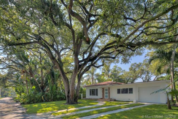 Bay Lure, 1080 NE 92nd St, Miami Shores, Florida 33138, image 2