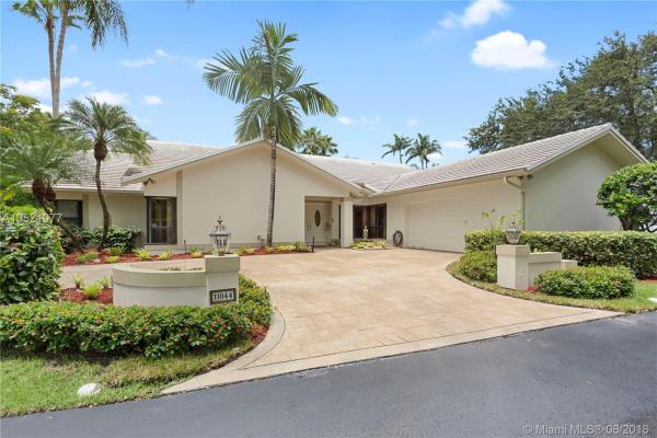 Pinecrest Arabesque Estates, 11044 SW 77th Court Cir, Pinecrest, Florida 33156, image 2
