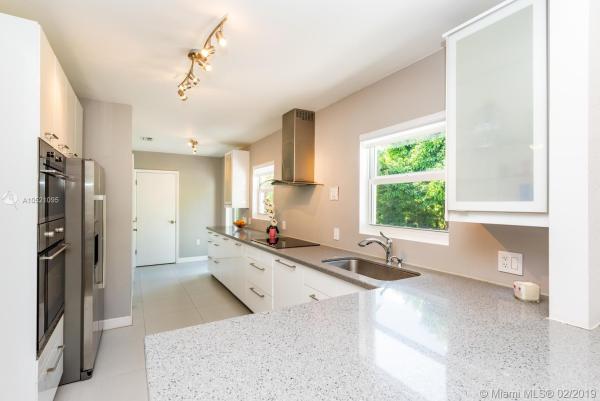 Biscayne Heights, 871 NE 83rd St, Miami, Florida 33138, image 2