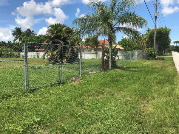 South Miami Garden Heights, 11681 SW 93rd St, Kendall, Florida 33176, image 2