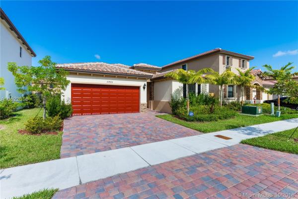 Borek, 23920 SW 116th Ct, Princeton, Florida 33032, image 2