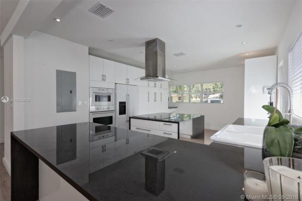 Park Plaza, 640 NE 53rd St, Miami, Florida 33137, image 2