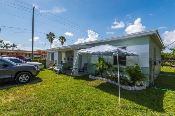 Dixie Pines, 12195 SW 213th Ter, Goulds, Florida 33177, image 2