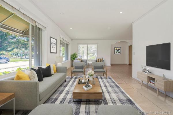 Lake View, 4955 Cherokee Ave, Miami Beach, Florida 33140, image 2