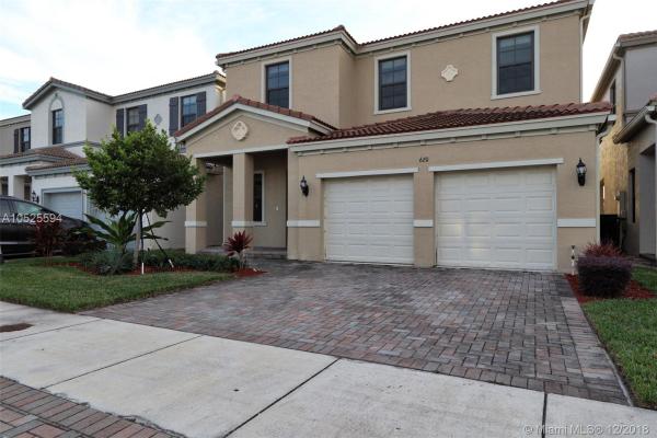 Champion Lakes, 620 NE 191st St, Ives Estates, Florida 33179, image 2