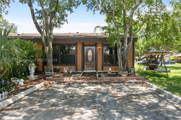 Cedarwoods At Pembroke Lakes, 2301 Plum Ct, Pembroke Pines, Florida 33026, image 1