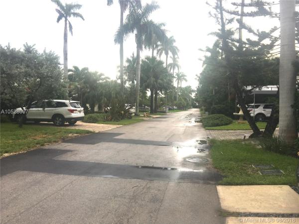 North Bay Island, 7631 Miami View Dr, North Bay Village, Florida 33141, image 2