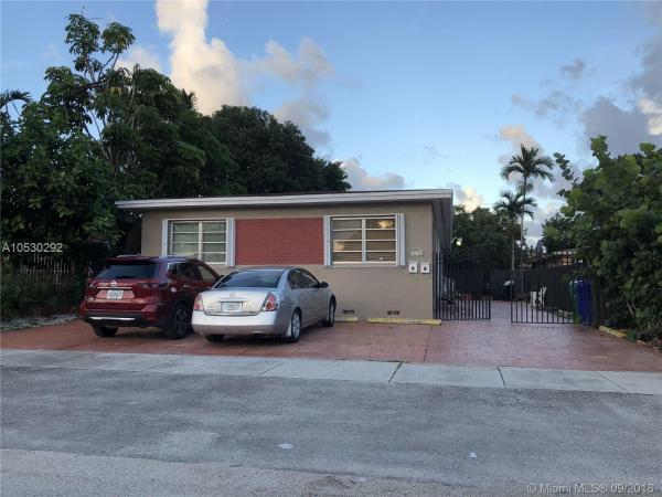 Pinehurst Villa, Miami, Florida 33126, image 2